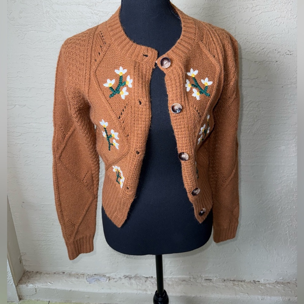 Lucca Daisy Embroidered Cardigan XS Cottagecore Coquette Floral Knit - Picture 3 of 7